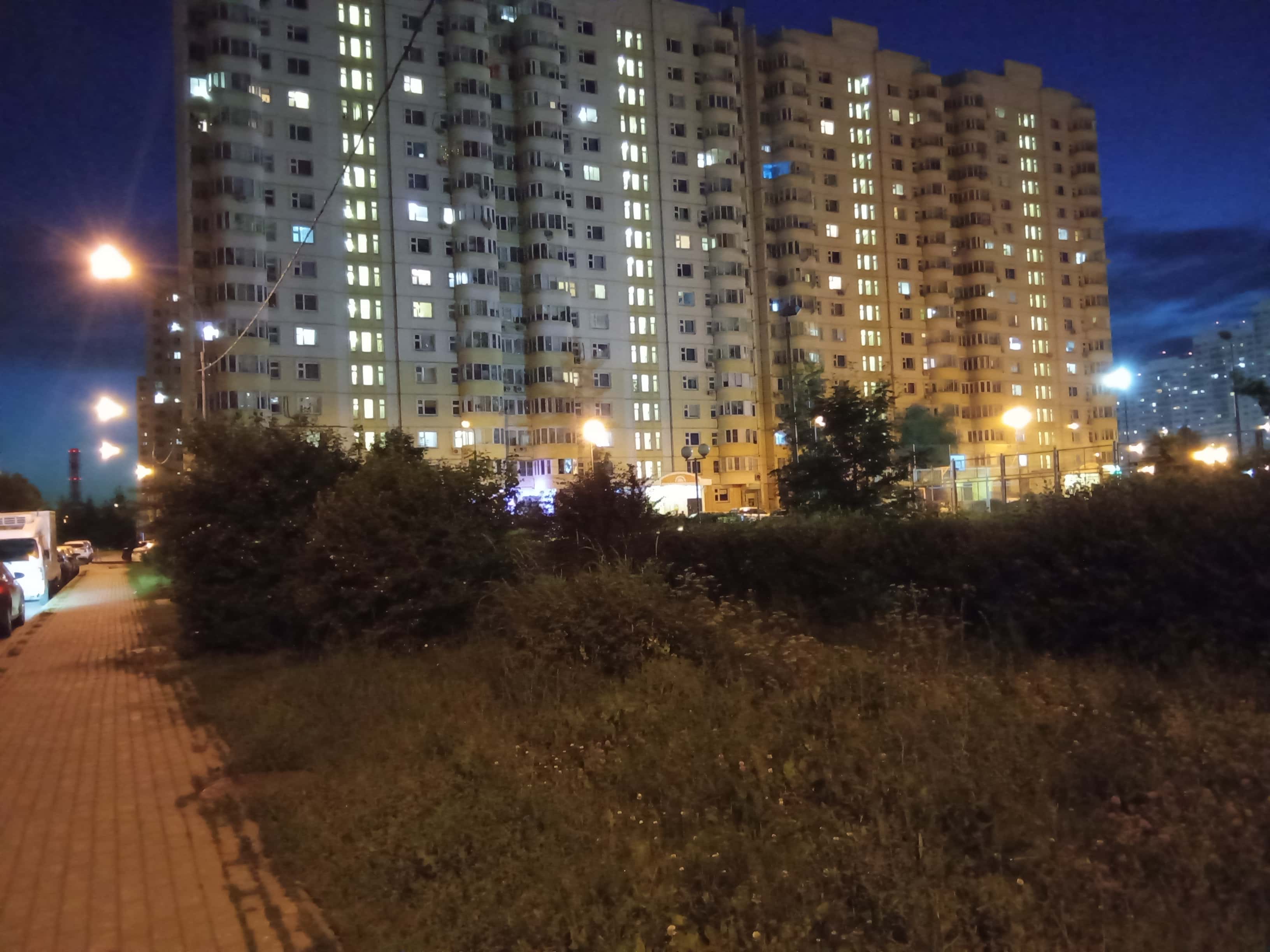 1-комнатная кв. в 15 минутах от метро 8