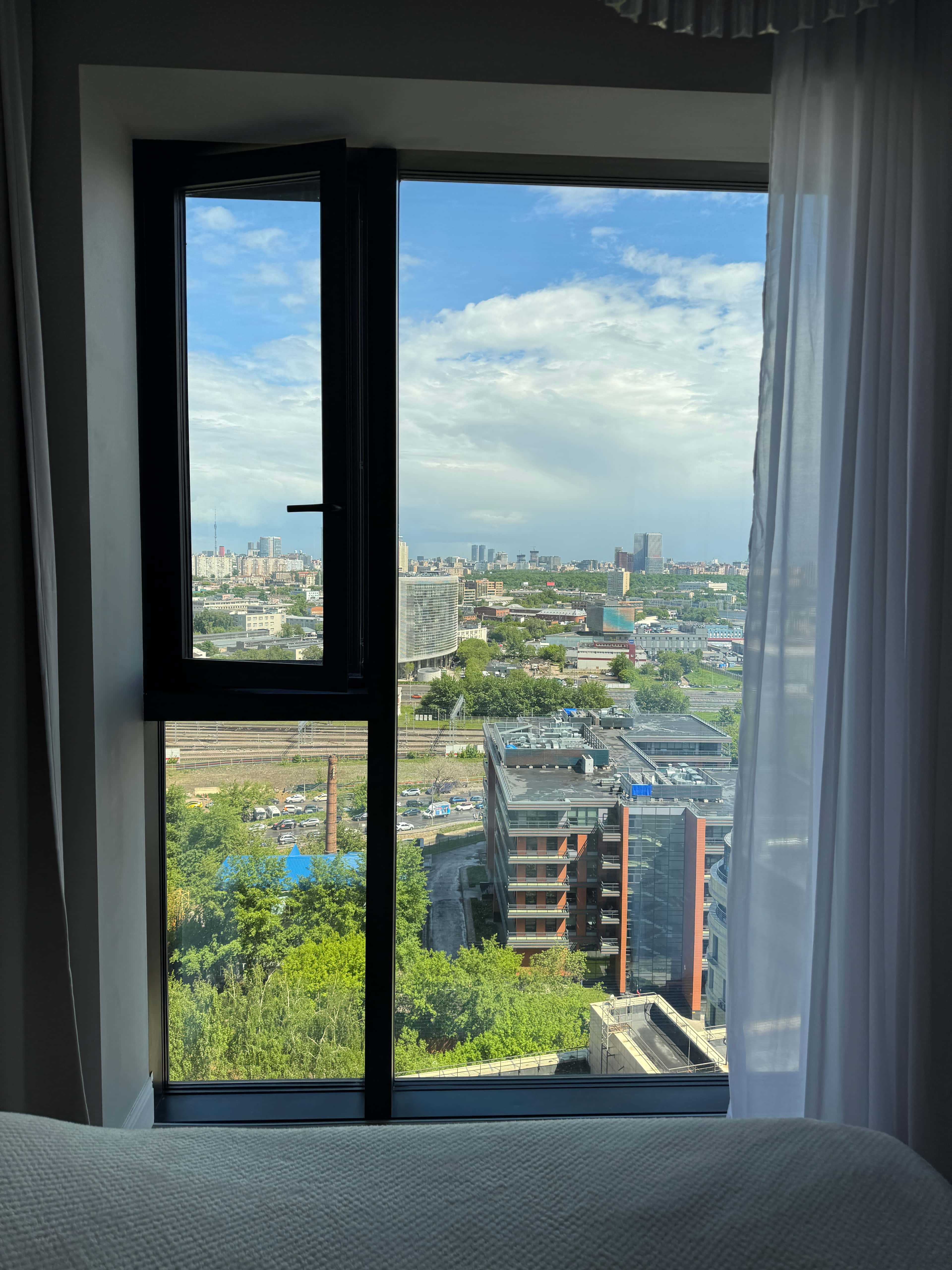 Аренда посуточно в Москве — ЖК Level Причальный, панорамный вид на Москву-реку 4