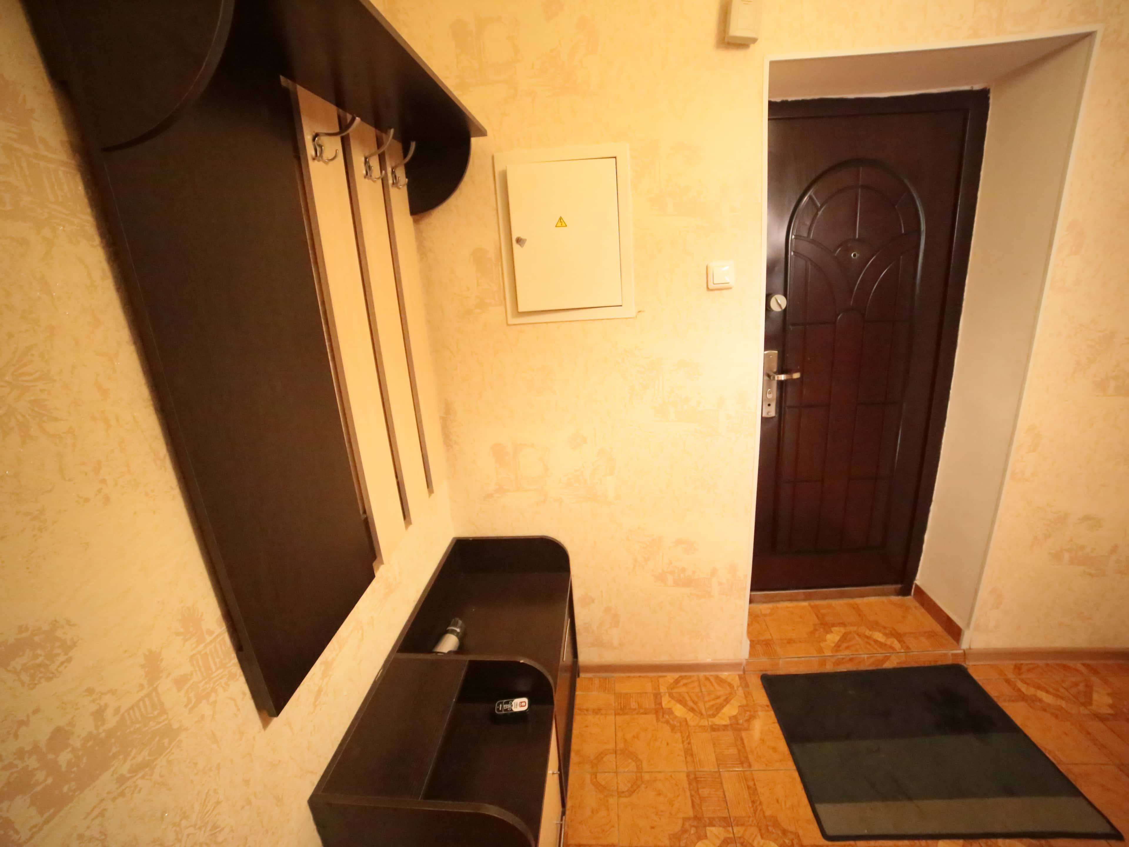 Снять квартиру на сутки в Уфе у Центрального рынка (Революционная 92/4) 8