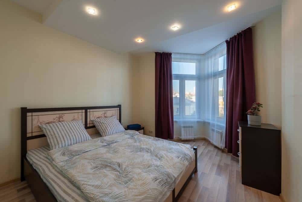 2-комнатная квартира посуточно в Екатеринбурге, Бажова, 68 2