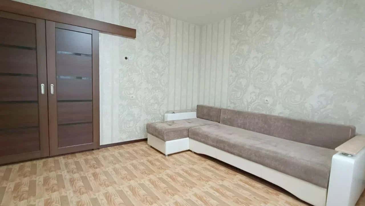 2-комнатная квартира посуточно в Красноярске, ул. Ястынская, 15 2