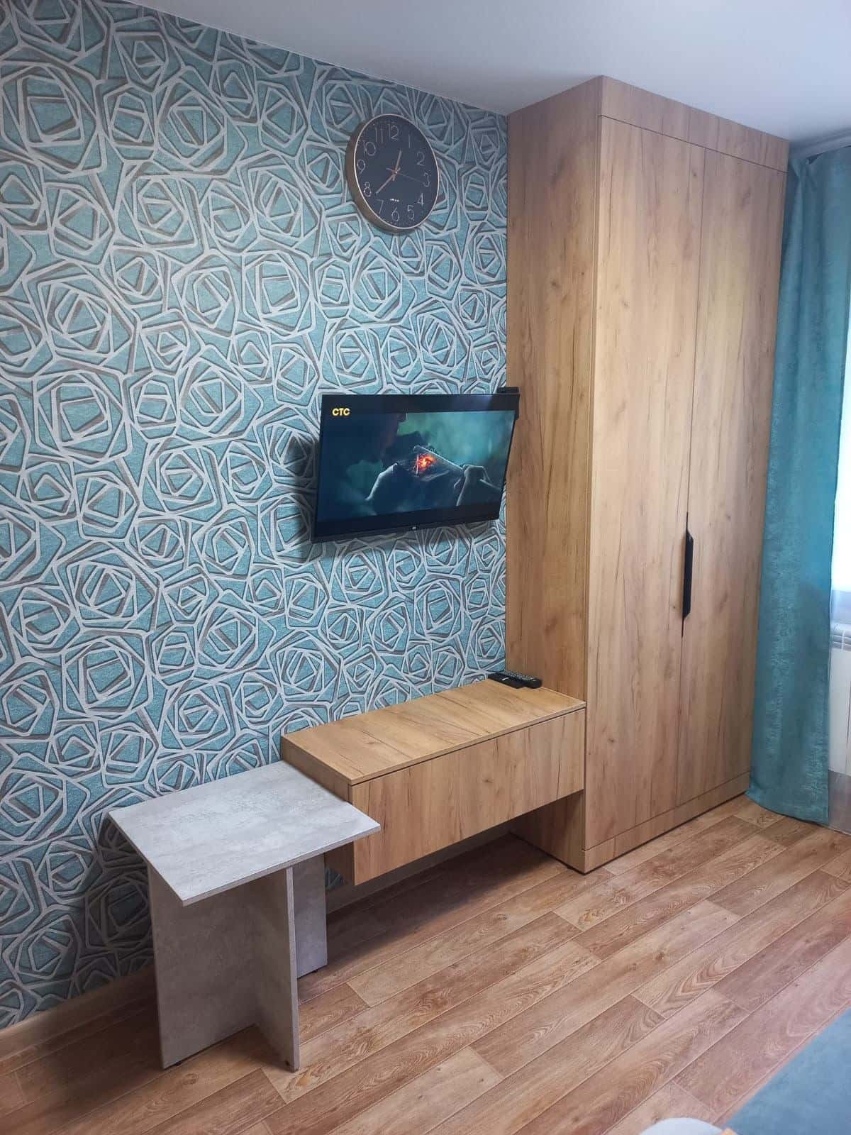 Квартира-студия посуточно в Красноярске, ул. Академгородок, 6 2
