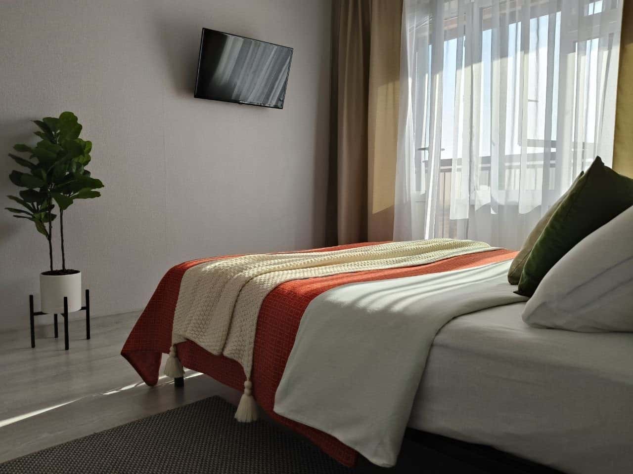 Квартира-студия посуточно в Красноярске, ул. Соколовская, 20Г 4