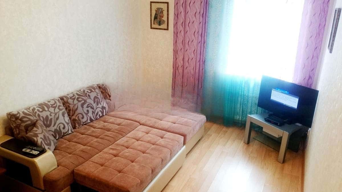 1-комнатная квартира посуточно в Казани, ул. Карла Маркса, 42