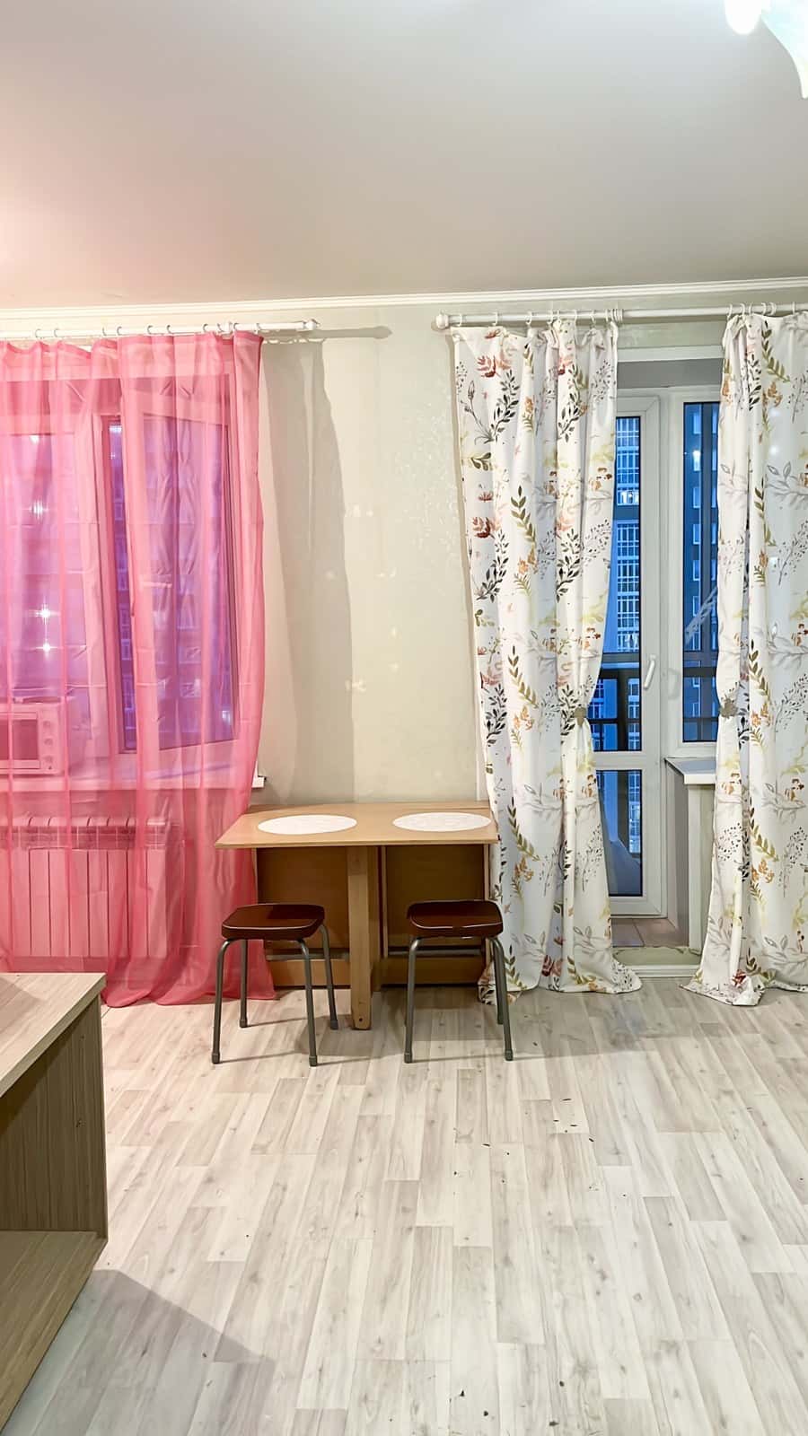 Квартира-студия посуточно в Омске, ул. Крупской, 14/4