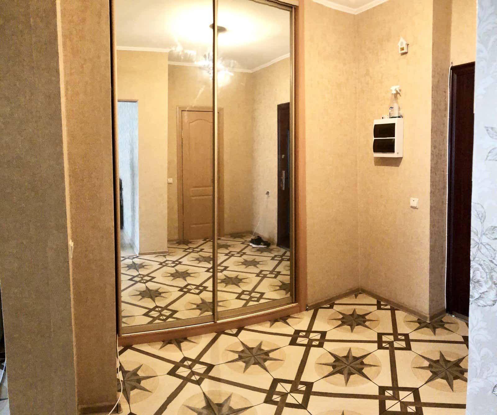 1-комнатная квартира посуточно в Омске, ул. Крупской, 14/5
