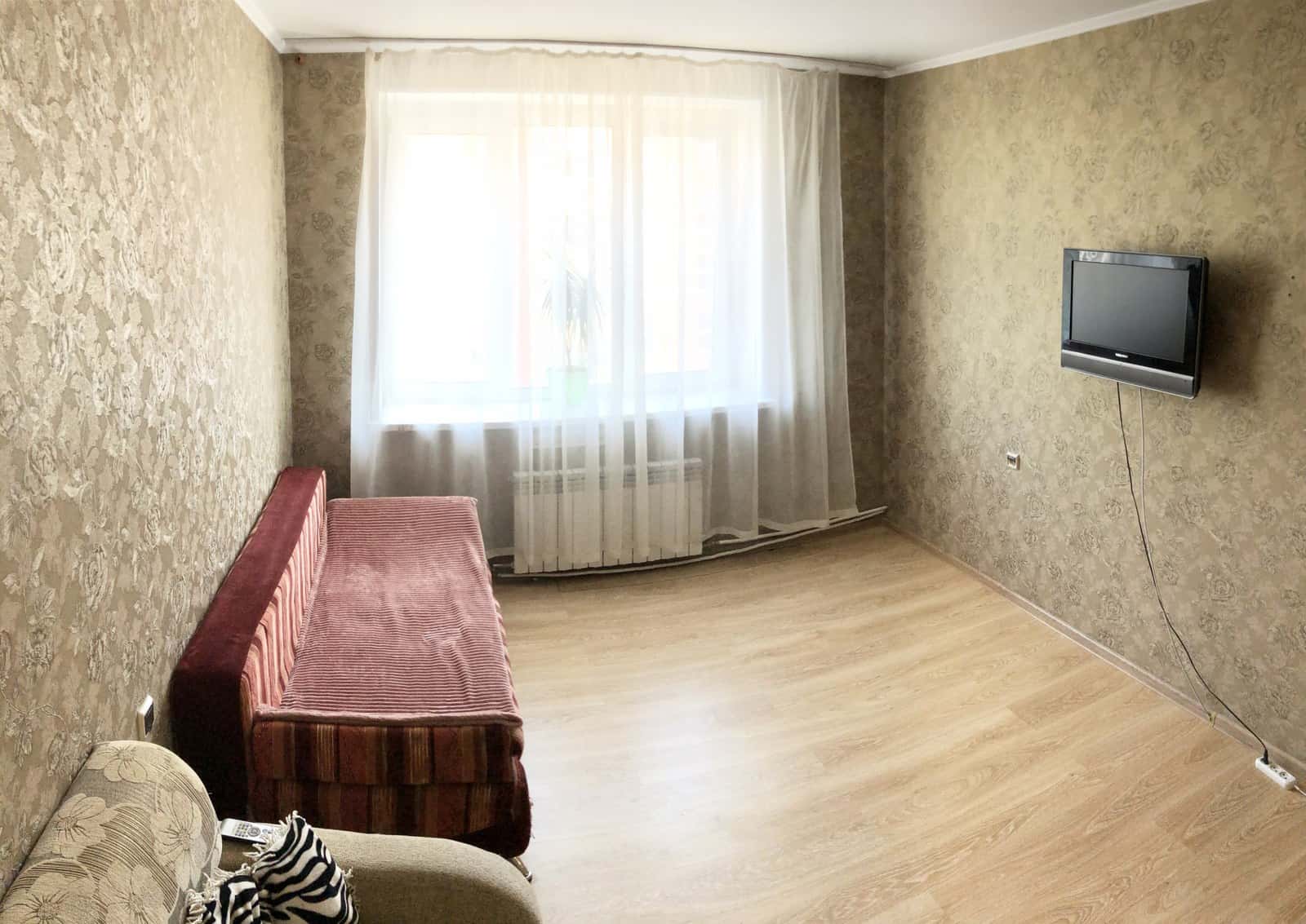 1-комнатная квартира посуточно в Омске, ул. Крупской, 14/5 10