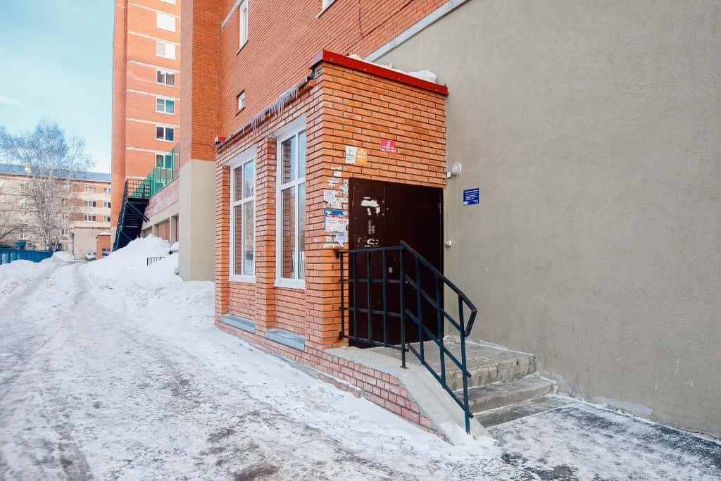 Квартира-студия посуточно, Томск, ул. Савиных 4а 10