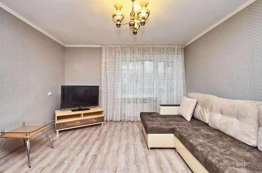 3-комнатная квартира посуточно, Томск, ул. Советская 105 2