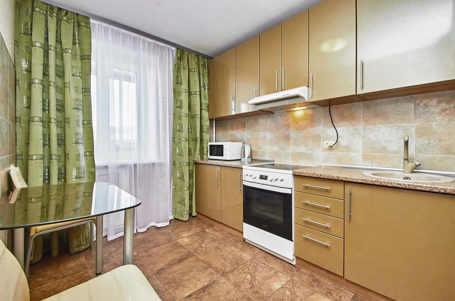 2-комнатная квартира посуточно, Томск, Говорова 6 5