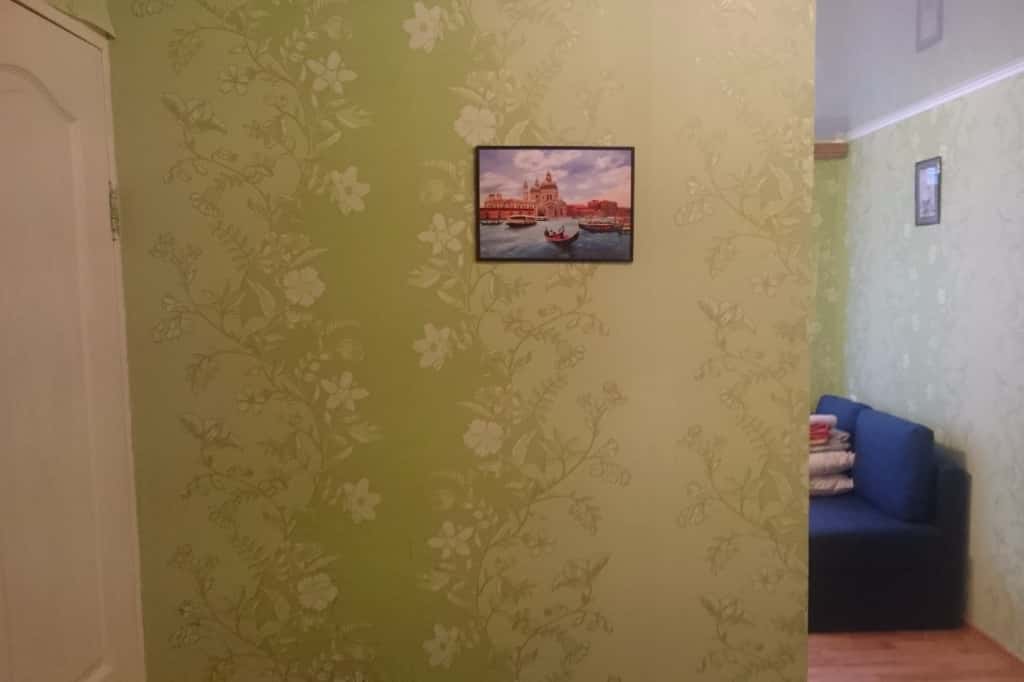 Квартира-студия посуточно, Нижнекамск, улица 30 лет Победы 7 8