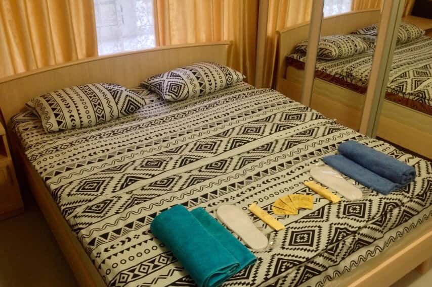 Kvartira-studiya posutochno, Moskva, Znamenskaya ulitsa, 53 — Znamenskaya ulitsa, 53