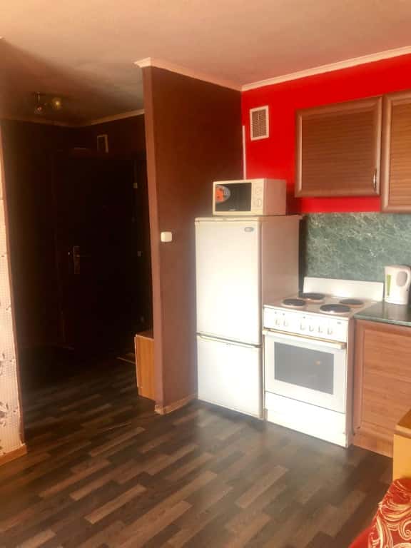 2-комнатная квартира посуточно, Барнаул, ул. Привокзальная, 5А 4