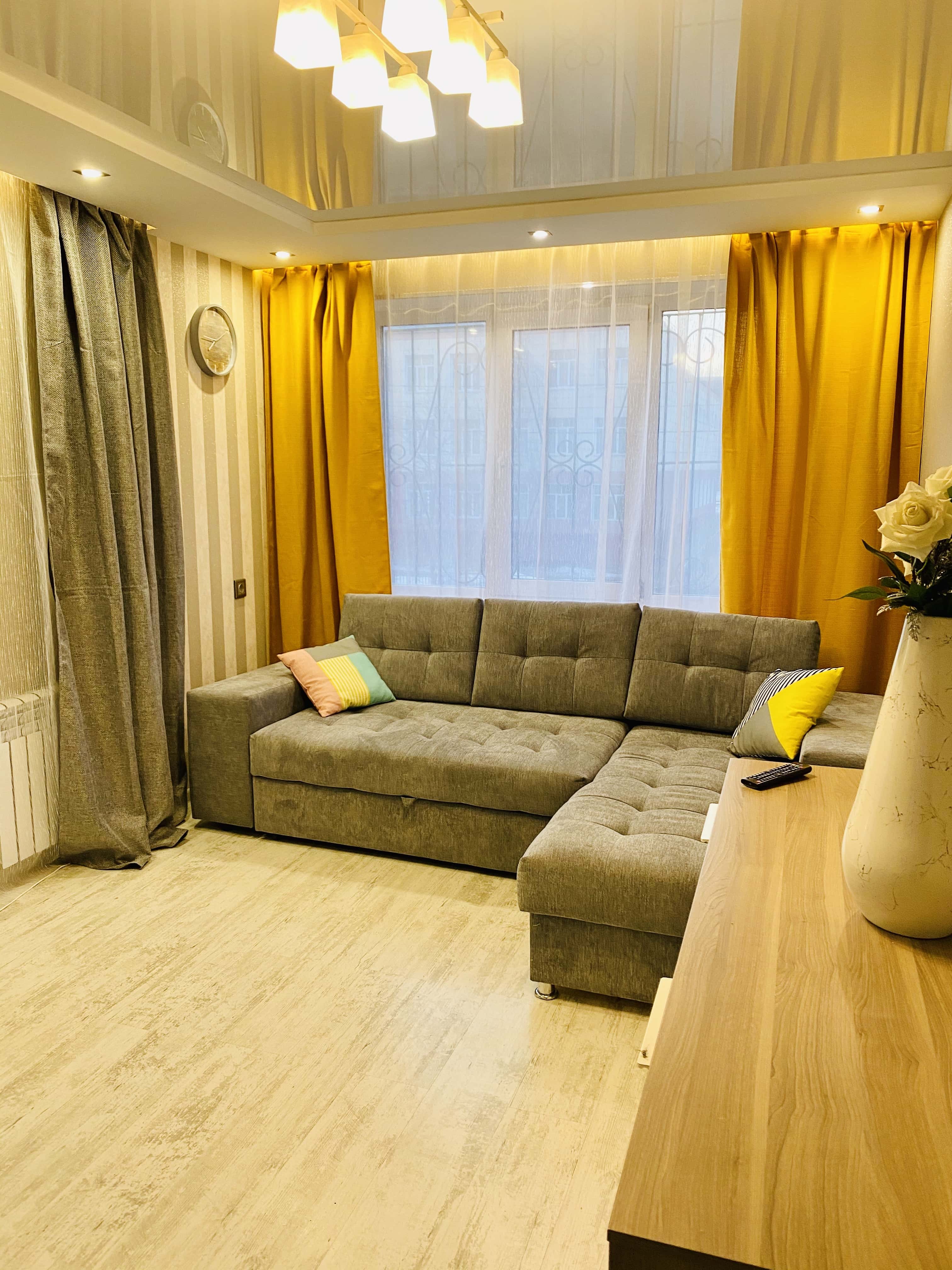 2-комнатная квартира посуточно, Барнаул, Чкалова, 57
