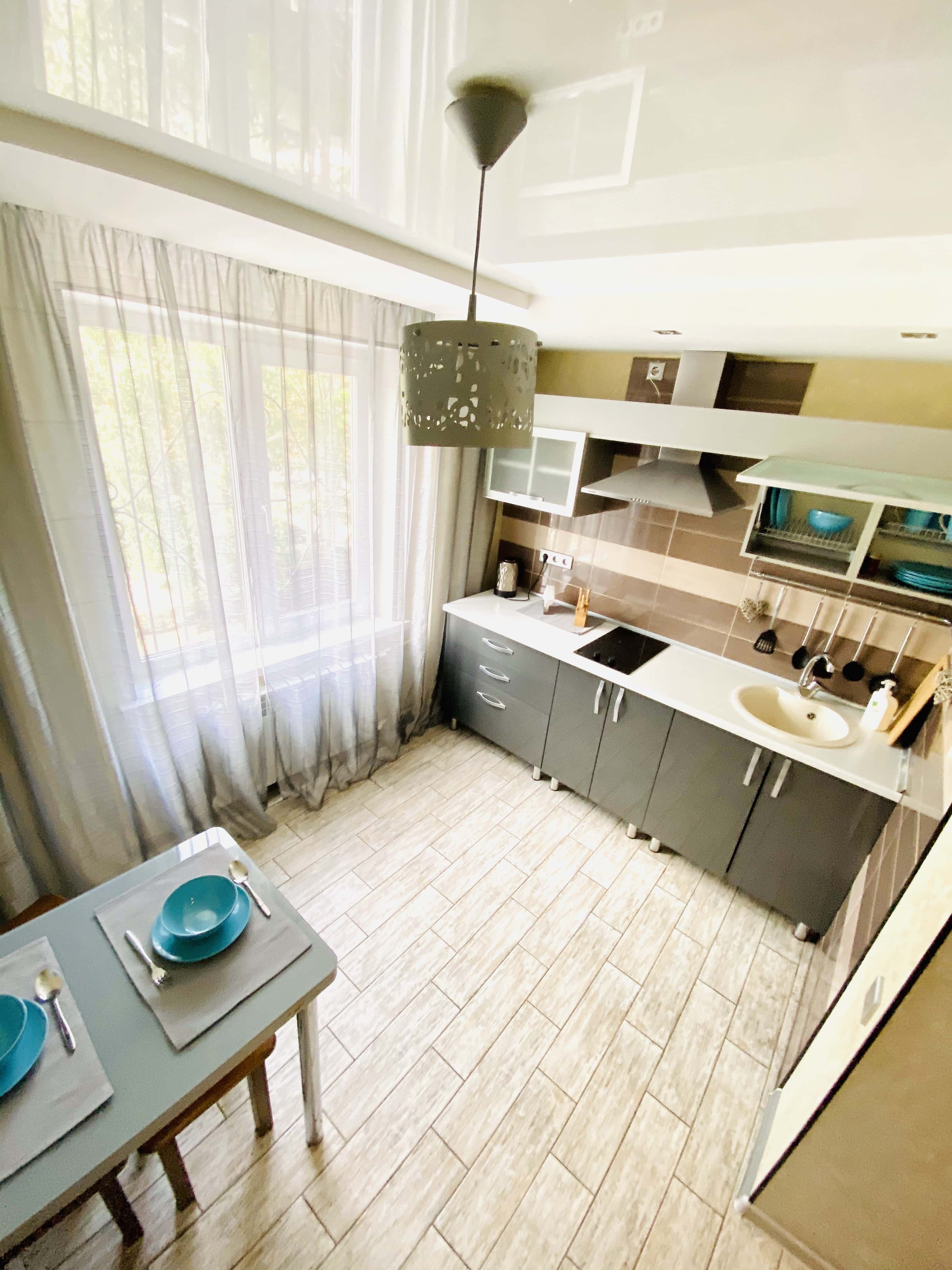 2-комнатная квартира посуточно, Барнаул, Чкалова, 57 11