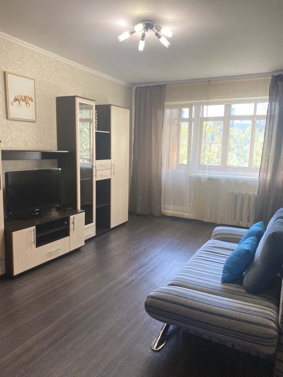 2-комнатная квартира посуточно, Барнаул, улица Чкалова д. 30