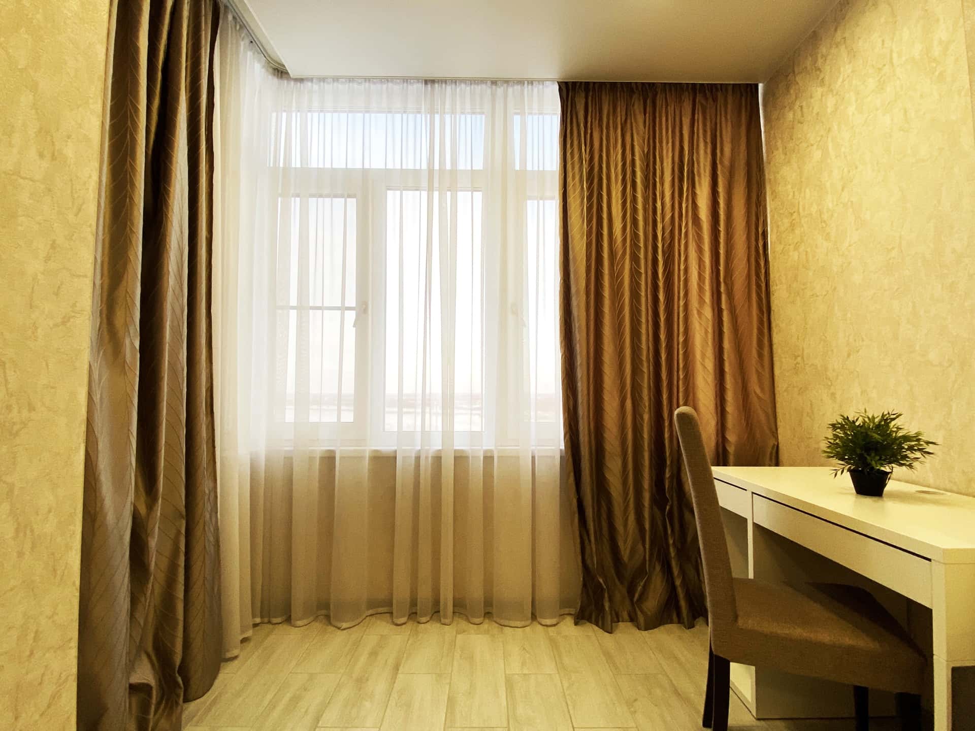2-комнатная квартира посуточно, Барнаул, ул. Промышленная, 4 4