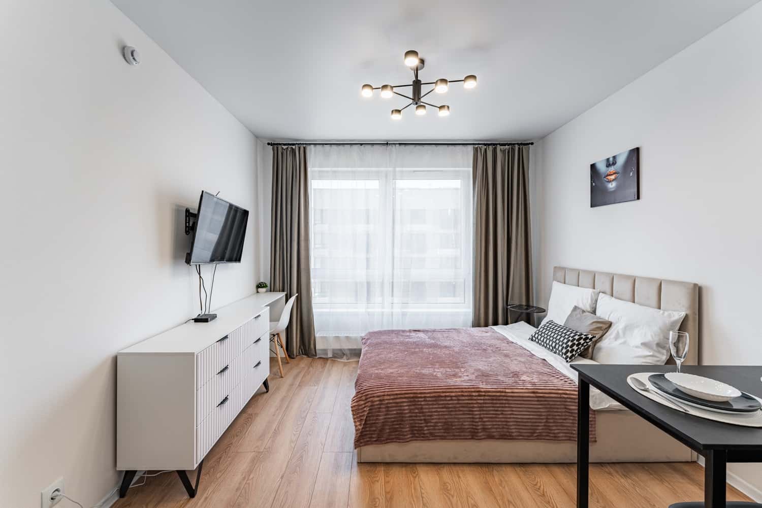 Квартира-студия посуточно, Москва, Добролюбова, 8к3 2