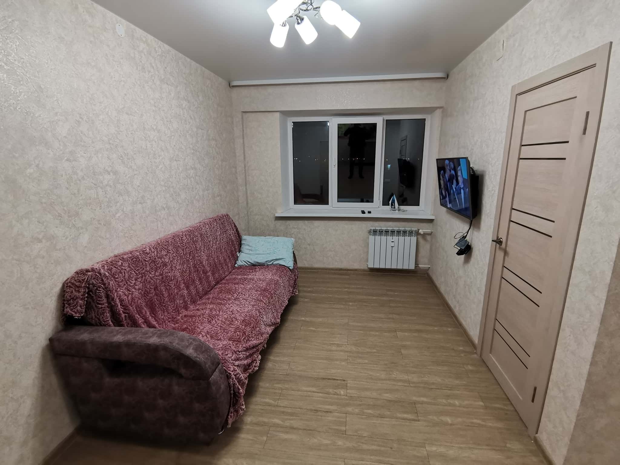 2-комнатная квартира посуточно, Иркутск, Братская, 7/9 9