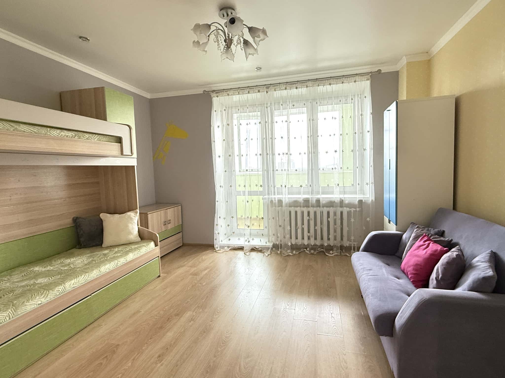 3-комнатная квартира посуточно, Тюмень, ул. Циолковского, д. 9к1 3