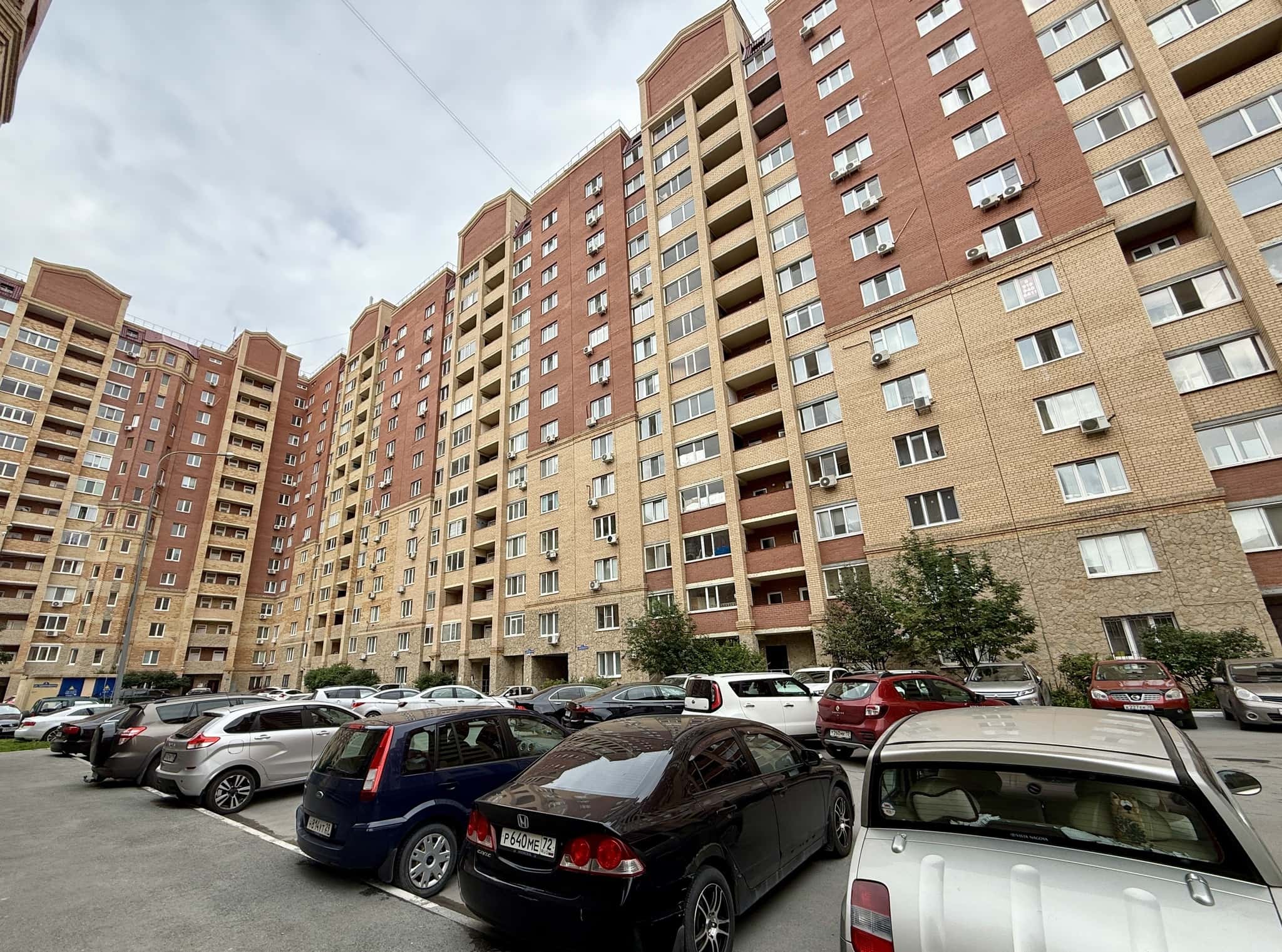 3-комнатная квартира посуточно, Тюмень, ул. Циолковского, д. 9к1 7