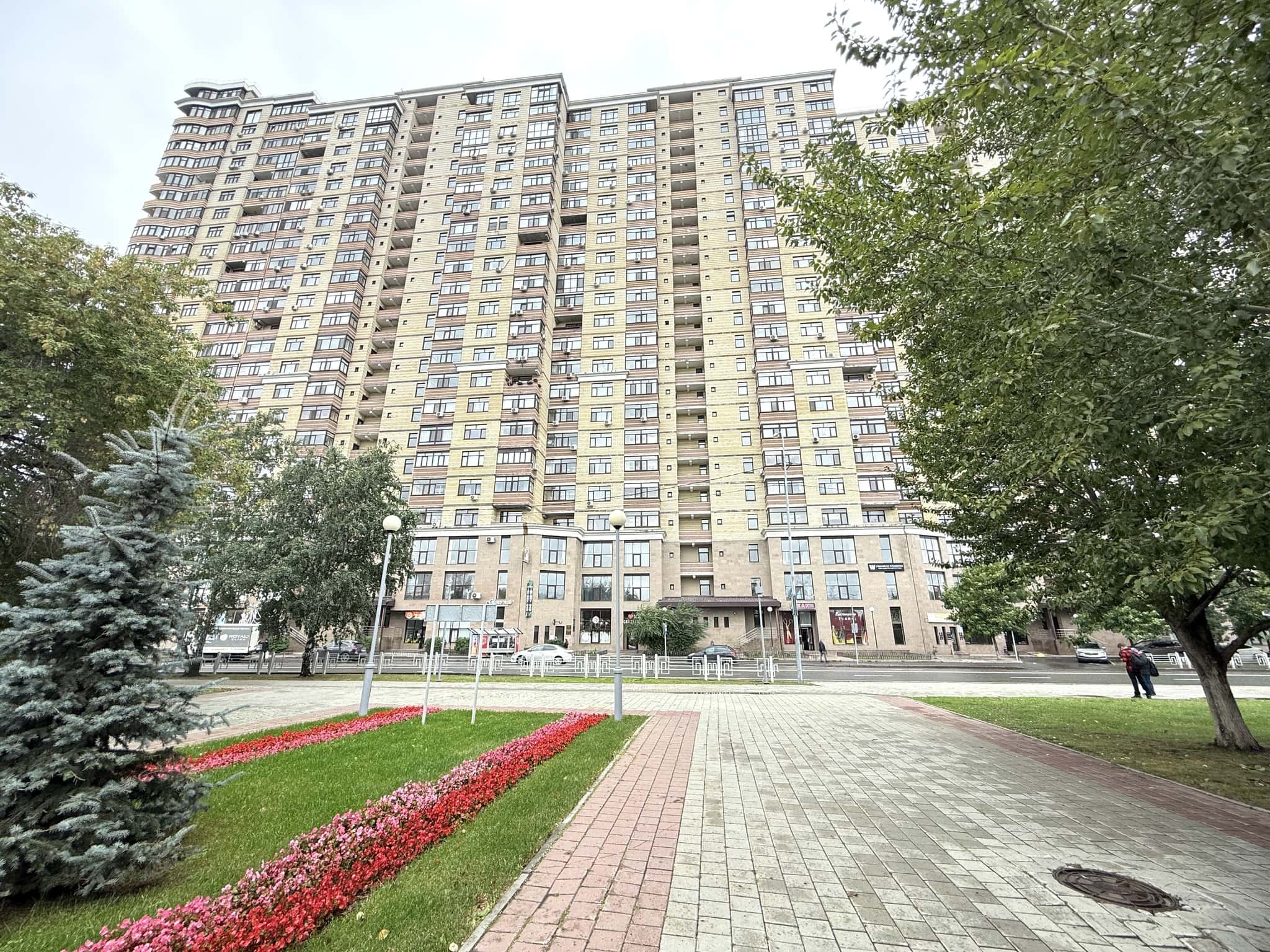 1-комнатная квартира посуточно, Тюмень, ул. Малыгина, д. 90 5