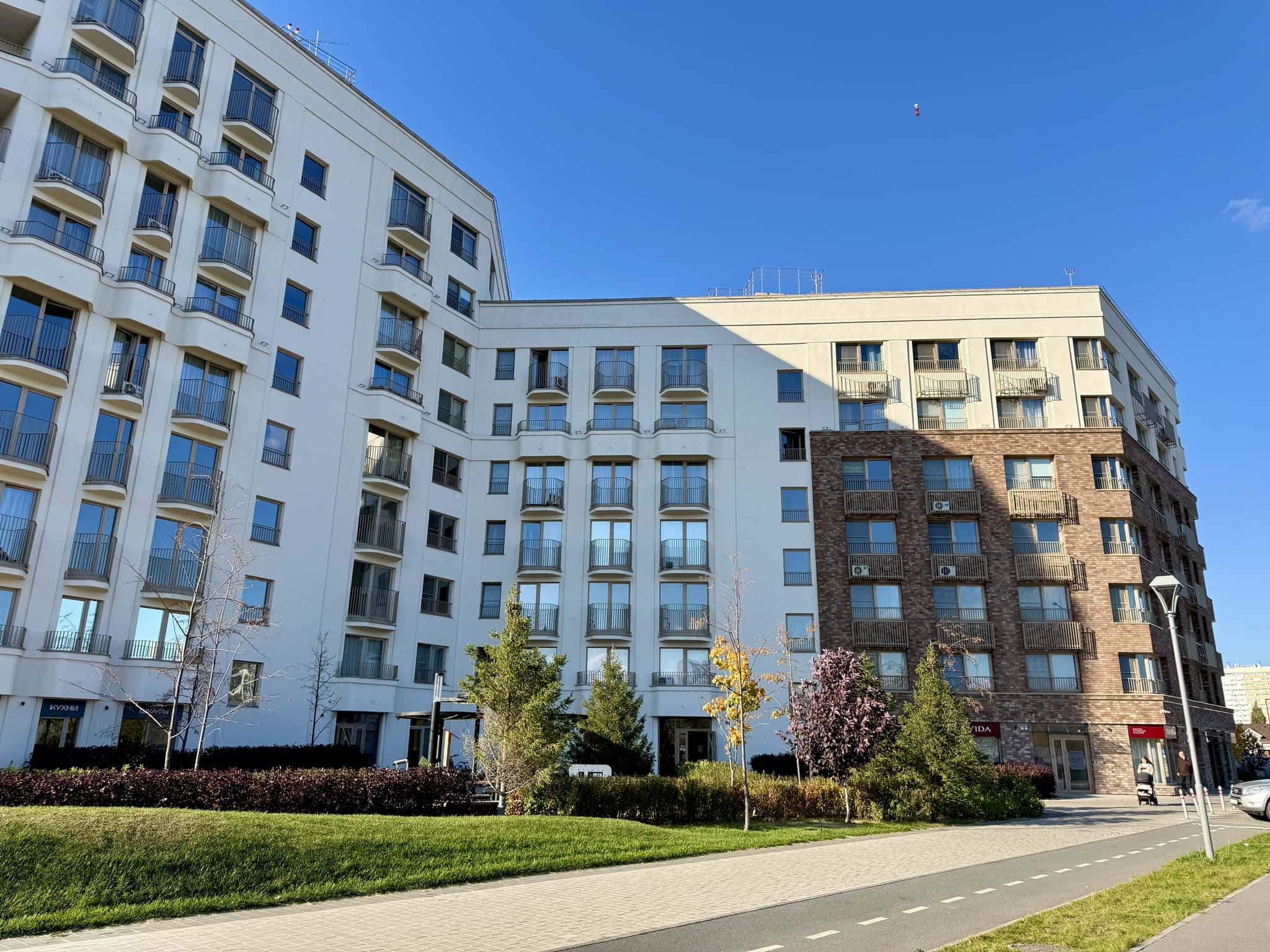 2-комнатная квартира посуточно, Тюмень, ул. Фармана Салманова, д. 5 7