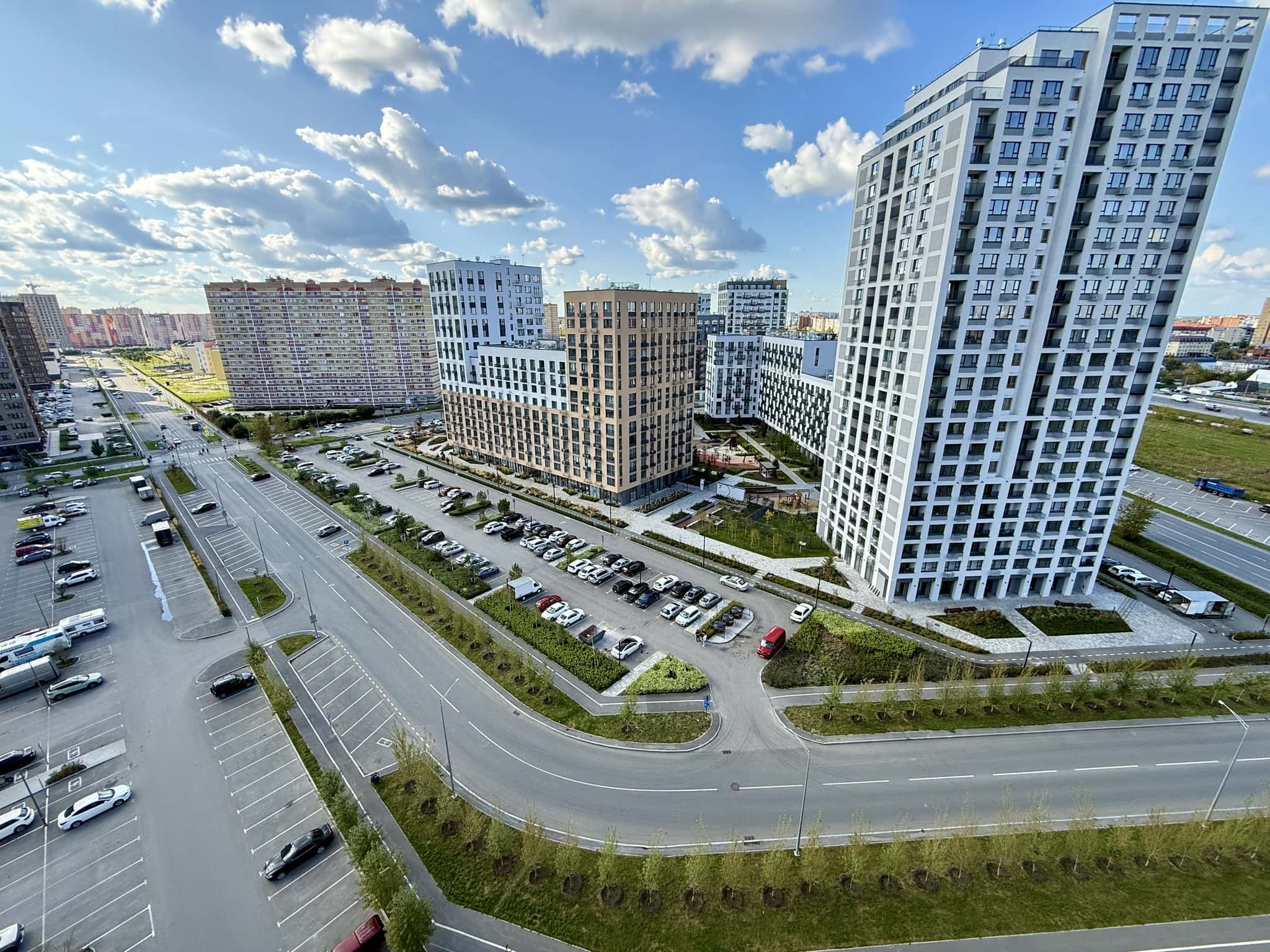 1-комнатная квартира посуточно, Тюмень, ул. Фармана Салманова, д. 21 6