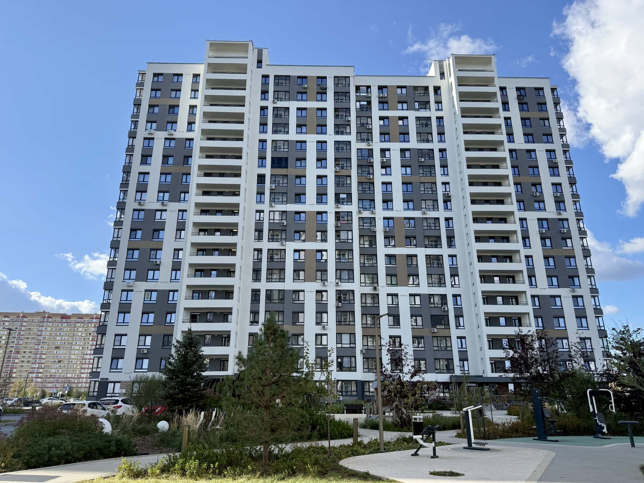1-комнатная квартира посуточно, Тюмень, ул. Фармана Салманова, д. 21 7
