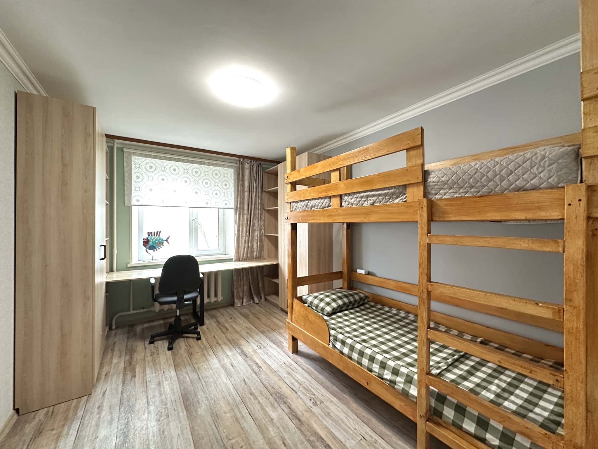 3-комнатная квартира посуточно, Тюмень, ул. Ямская, д. 94Г 3