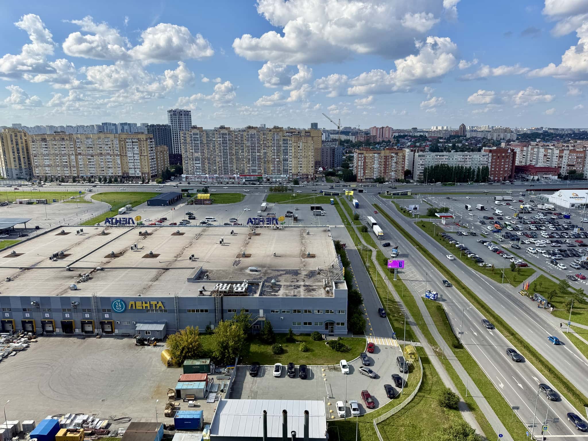 1-комнатная квартира посуточно, Тюмень, ул. Дмитрия Менделеева, д. 2 7