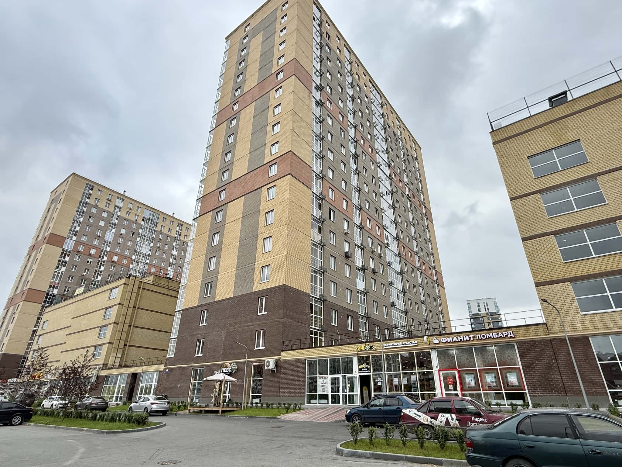 1-комнатная квартира посуточно, Тюмень, ул. Защитников Отечества, д. 44 5
