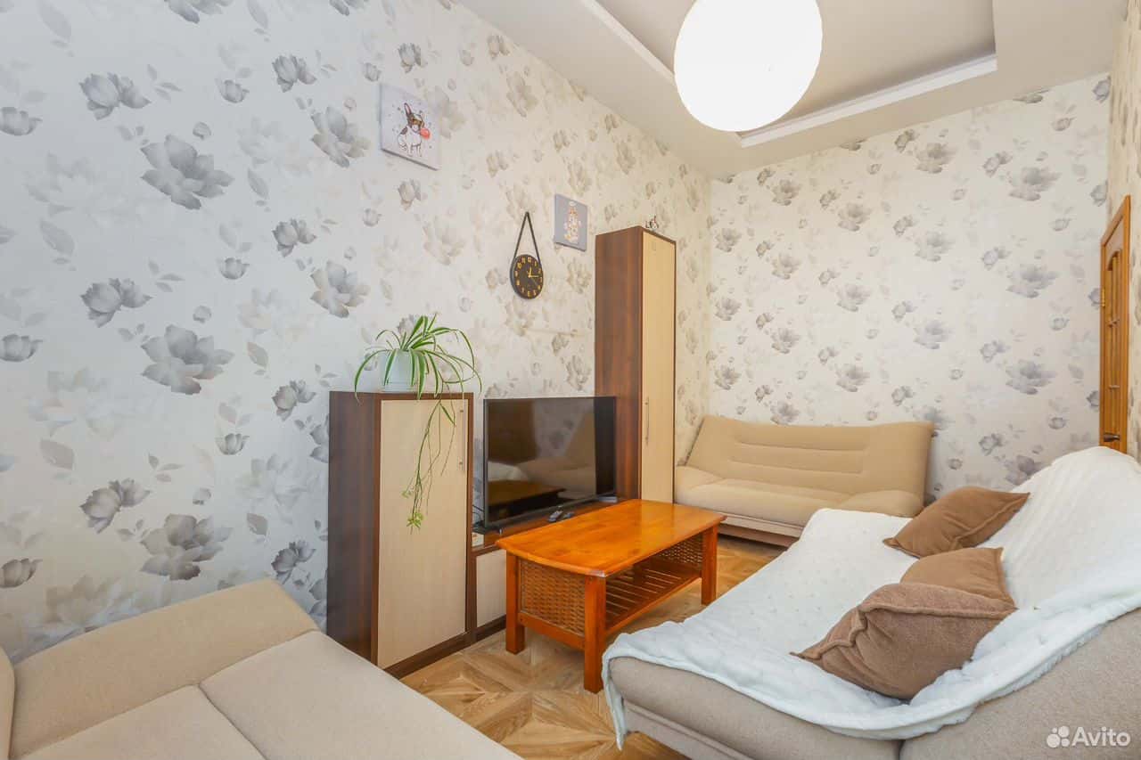 2-комнатная квартира посуточно, Москва, Варсонофьевский пер., 4с1 3