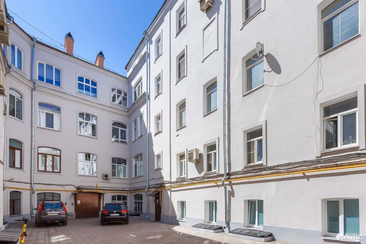 2-комнатная квартира посуточно, Москва, Варсонофьевский пер., 4с1 13