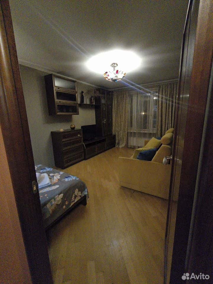 2-комнатная квартира посуточно, Москва, Тарусская ул., 8 9