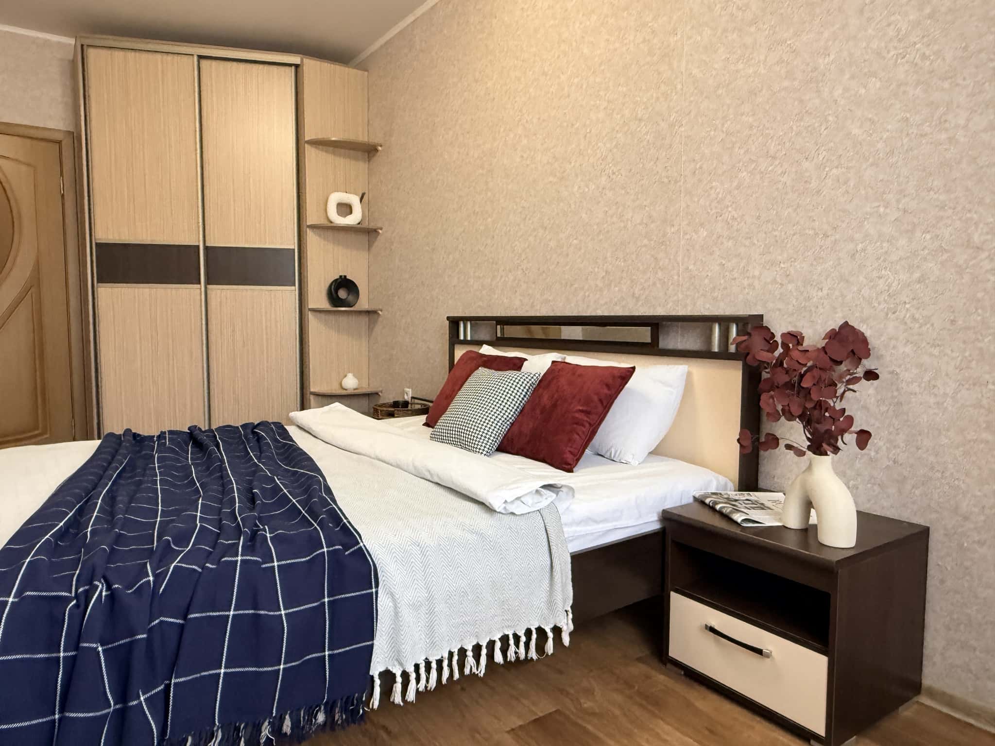 1-комнатная квартира посуточно, Тюмень, ул. Николая Зелинского, д. 1к1 2