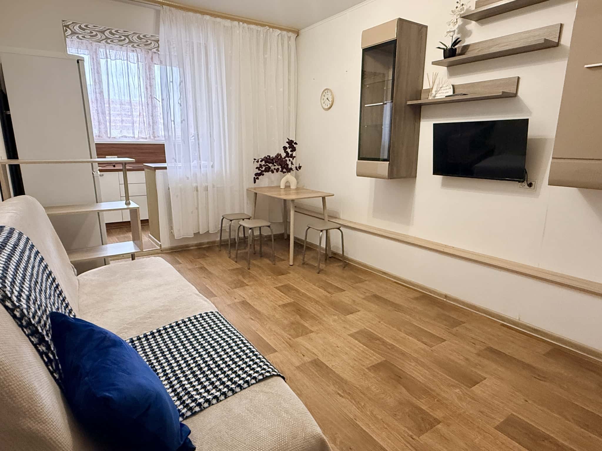 1-комнатная квартира посуточно, Тюмень, ул. Николая Зелинского, д. 1к1 6