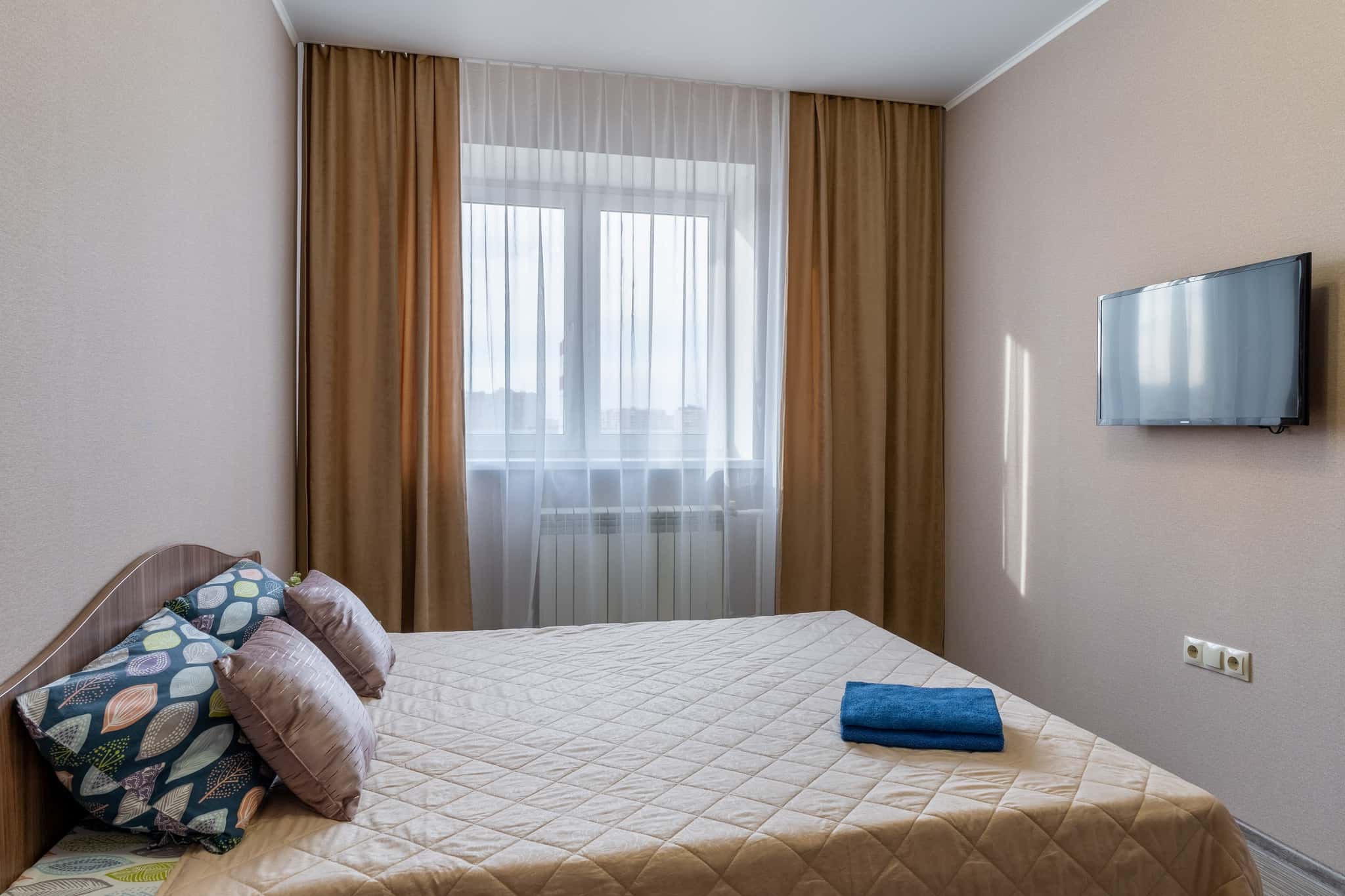 1-комнатная квартира посуточно, Тюмень, ул. Николая Зелинского, д. 1к1 2