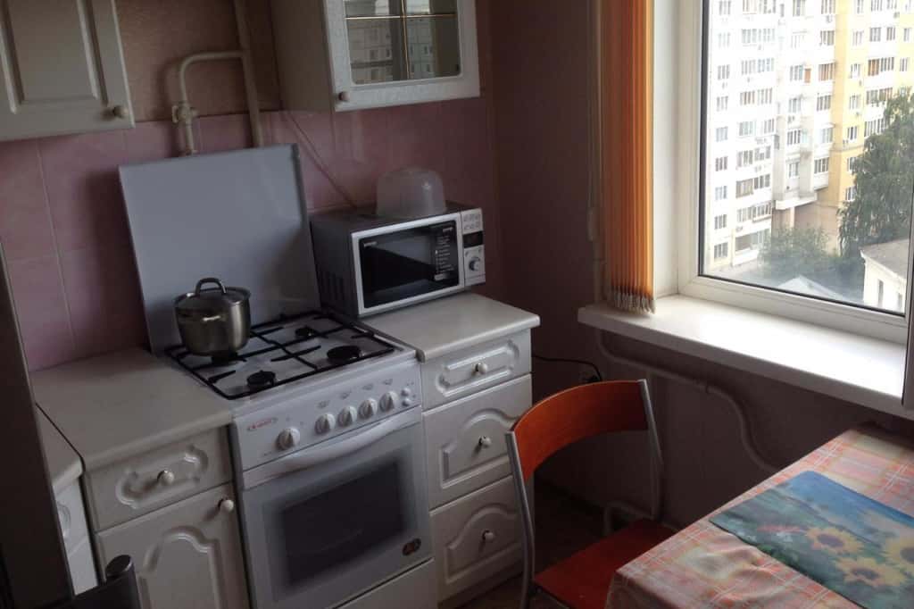 1-комнатная квартира посуточно, Тула, ул. Революции, 10 5