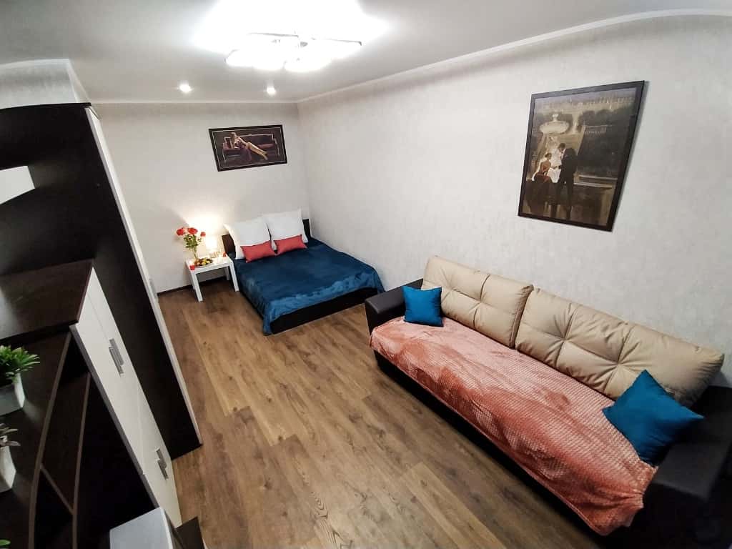 1-комнатная квартира посуточно, Рязань, ул. Большая, 100 2