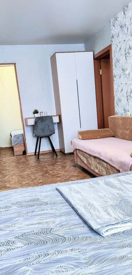 3-комнатная квартира посуточно, Омск, ул. Взлётная, 7 3