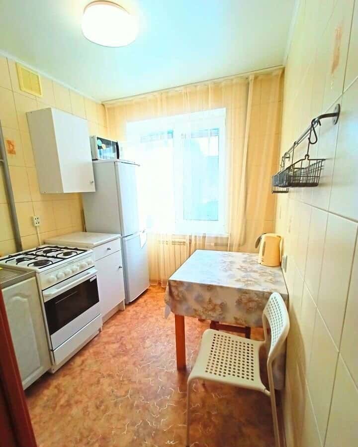 3-комнатная квартира посуточно, Омск, ул. Взлётная, 7 13