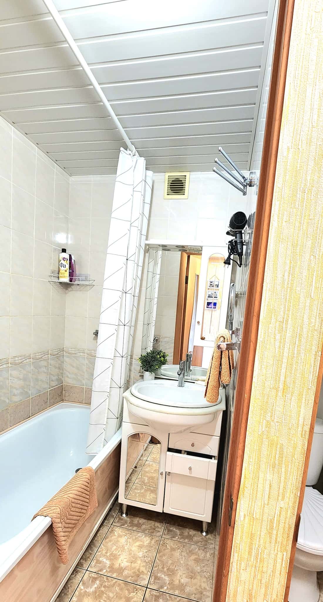 2-комнатная квартира посуточно, Астрахань, ул. Савушкина, 17к2 6