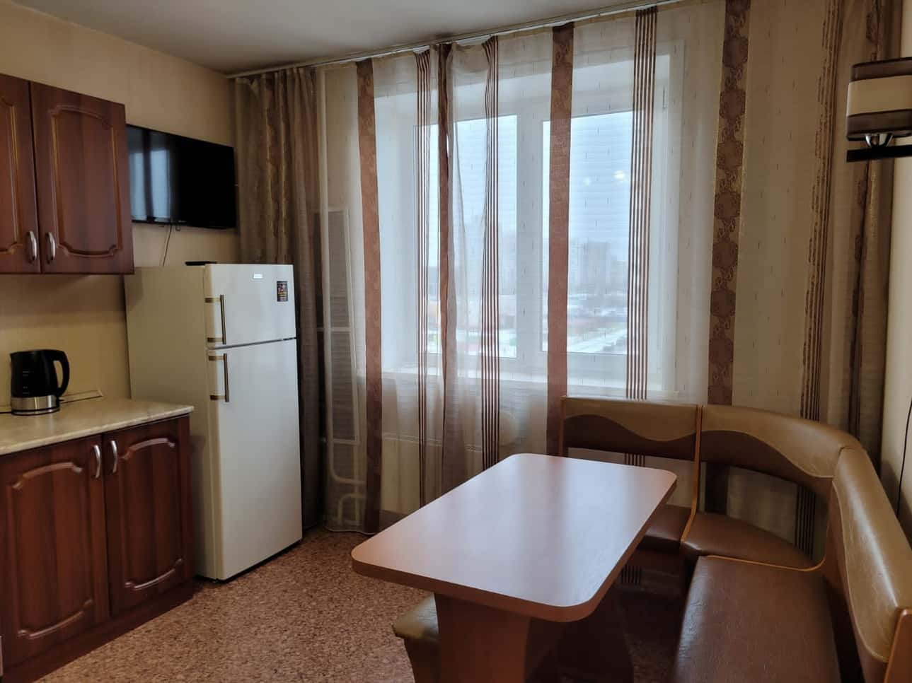 1-комнатная квартира посуточно, Новокузнецк, пр-кт Н.С. Ермакова, 36 11