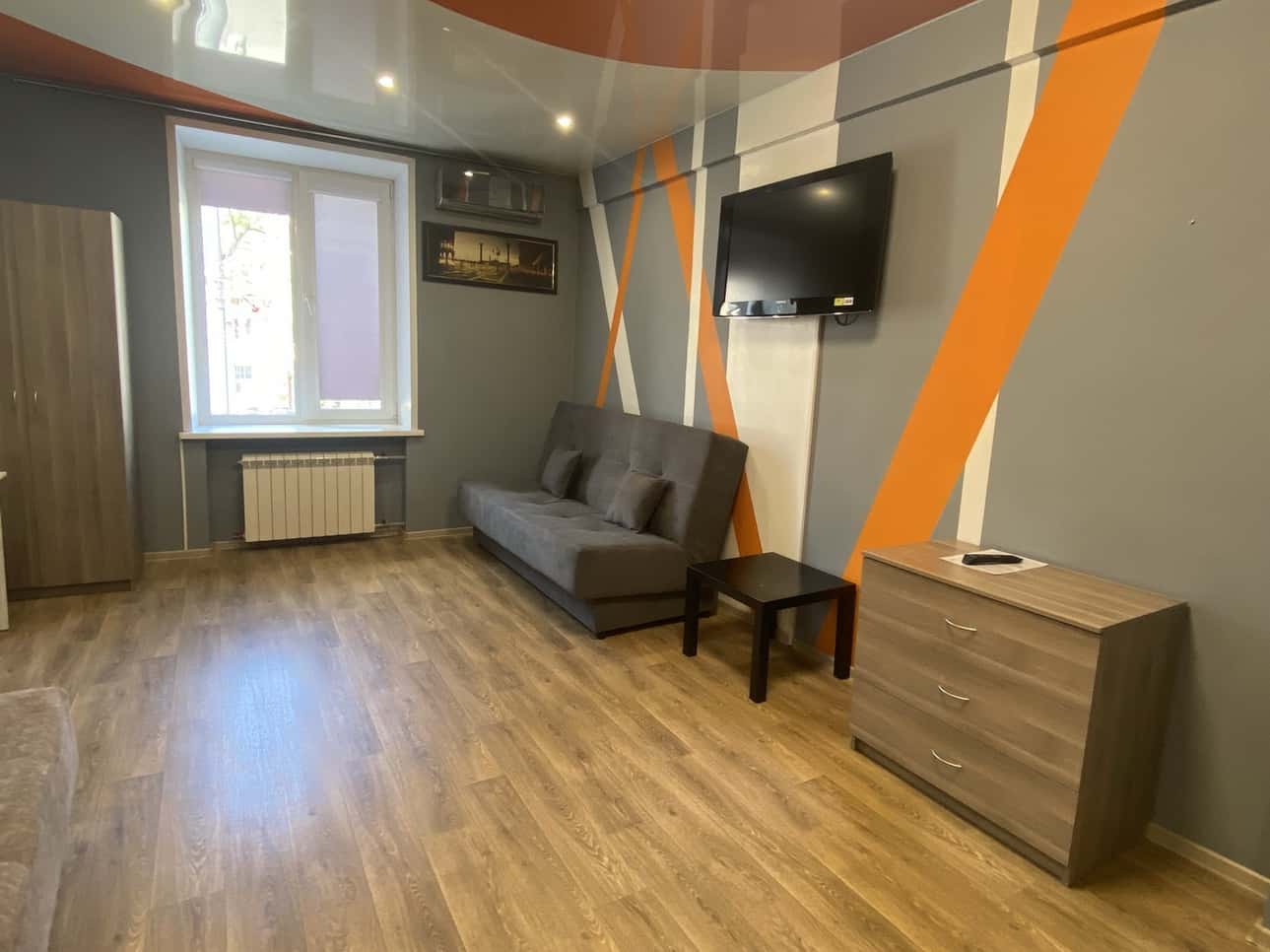 3-комнатная квартира посуточно, Новокузнецк, пр-кт Металлургов, 4 2