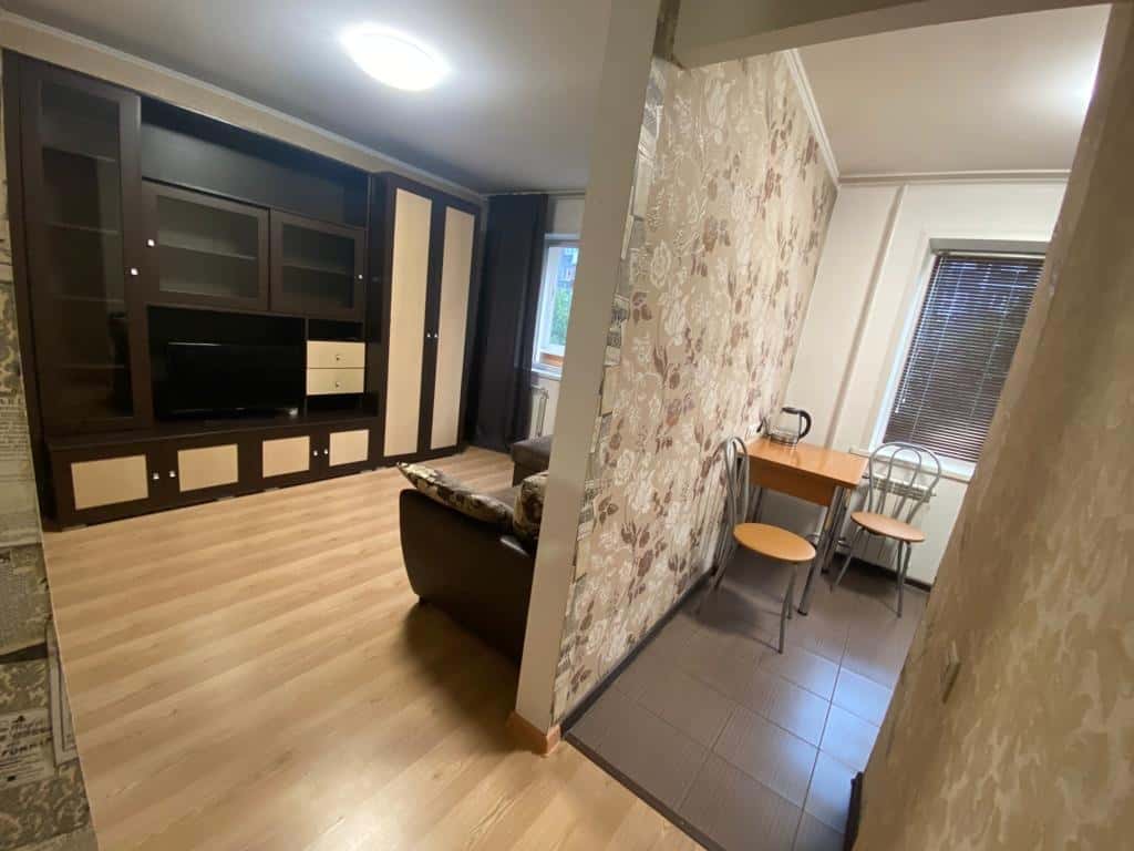 1-комнатная квартира посуточно, Новокузнецк, ул. Циолковского, 60 6