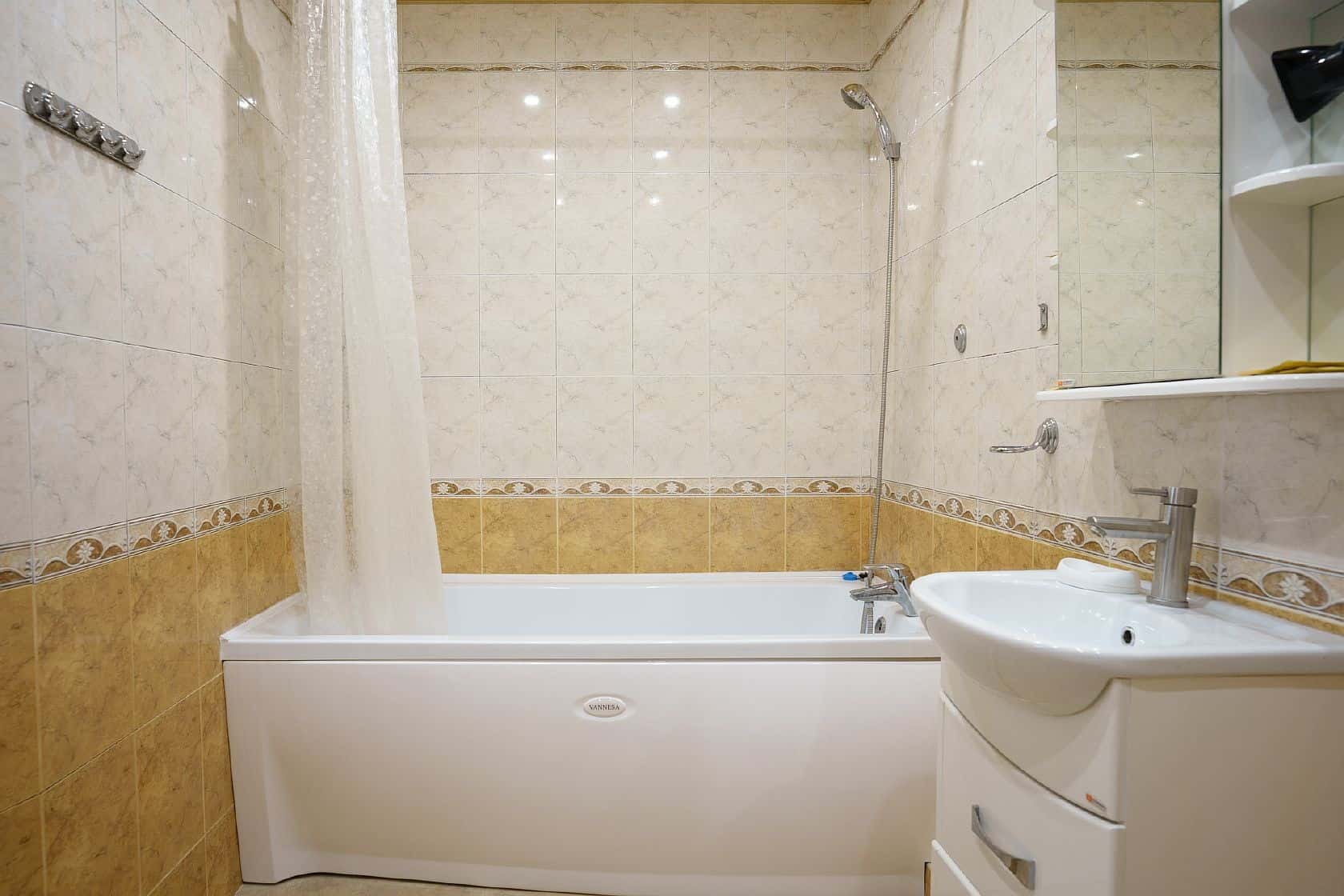 3-комнатная квартира посуточно, Калуга, Баррикад д.8 14