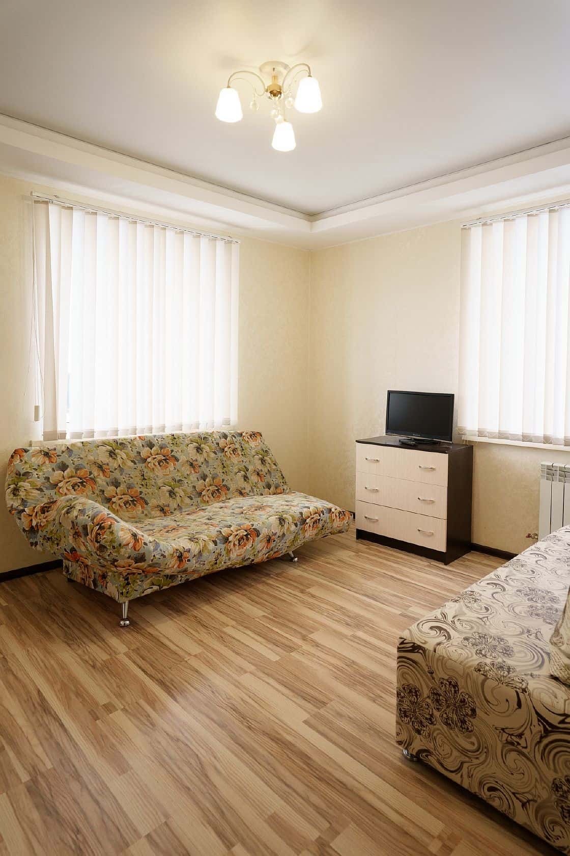 2-комнатная квартира посуточно, Калуга, Салтыкова-Щедрина пер. д.3 кв.22 4