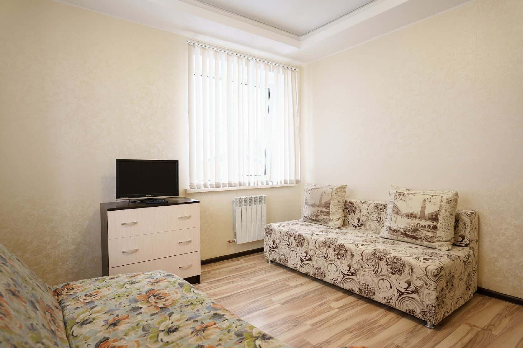 2-комнатная квартира посуточно, Калуга, Салтыкова-Щедрина пер. д.3 кв.22 3