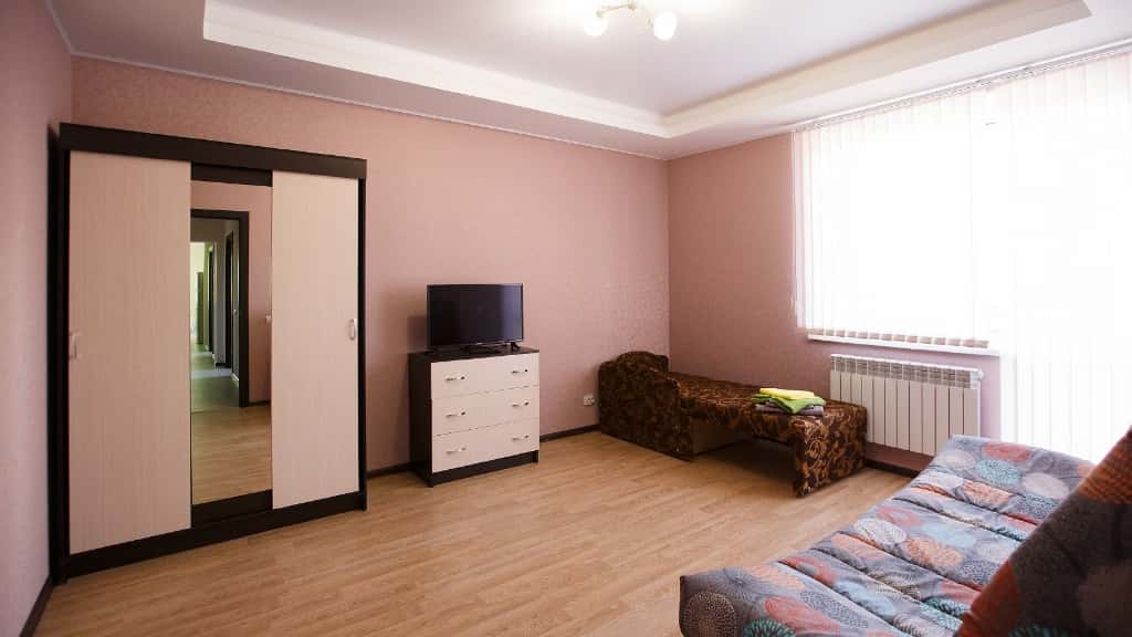 3-комнатная квартира посуточно, Калуга, Салтыкова-Щедрина пер. д.3 кв.31 2